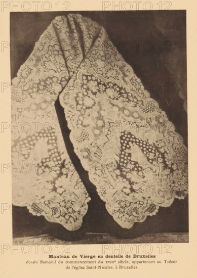 Coat with lace, Manteau de Vierge en dentelle de Bruxelles, Dentelles exposées au Palais de la