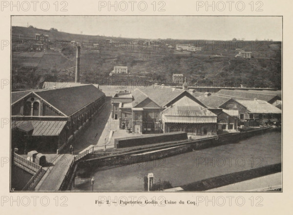 View of a building of the Godin paper factory in Huy, page, photomechanical print, inscription: