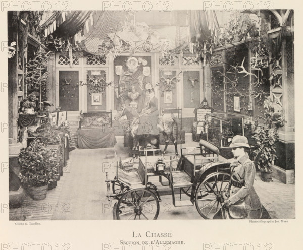 Exhibition of German hunting objects during the world exhibition in Antwerp, La Chasse Section de