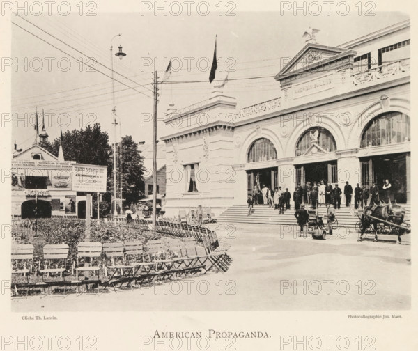 American propaganda, Square in front of the American pavilion at the World's Fair in Antwerp, page,