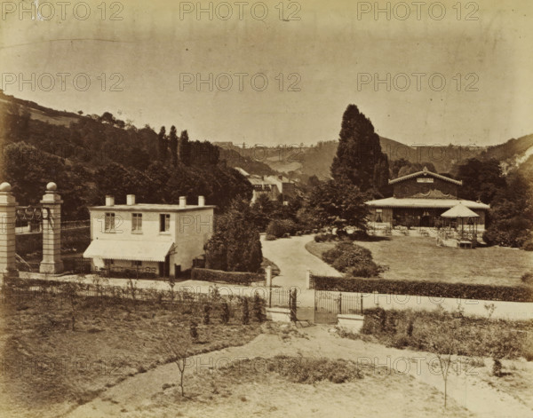 Chaudfontaine, Ladies' shoes and a view of Chaudfontaine, photograph, page, Above ladies' shoes and