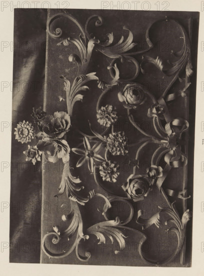 Wrought iron work with flowers from the collection of Antonin Terme, photograph, page, Liège, c.