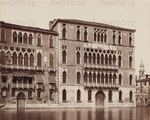 View of the Palazzo Foscari in Venice, Italy, Palazzo Foscari (Venezia), photograph, inscription: