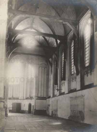 Interior of the Nieuwezijds Chapel in Amsterdam, photograph, annotation: 'Amsterdam, NZ Chapel,