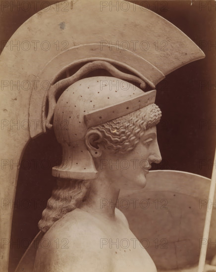 Head of the statue of Pallas Athena, from the pediment of the temple at Egina, Art grec - Tête