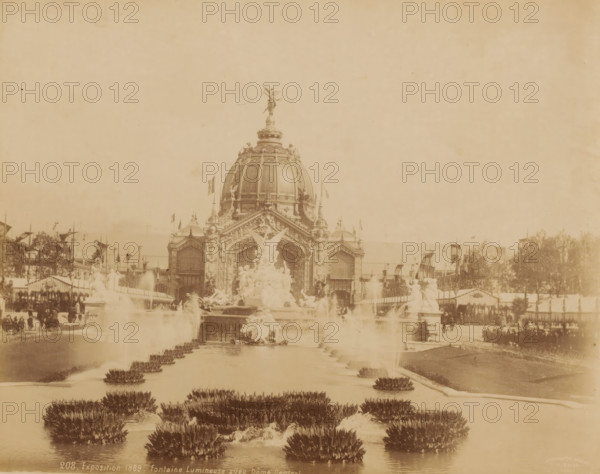 World Exhibition 1889 ('Exposition 1889 - fontaine Lumineuse avec Dôme Central.'), Paris,