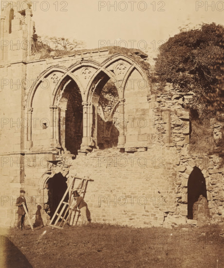 View of the refectory of Easby Abbey in Richmond, photograph, page, photographer: Joseph Cundall,
