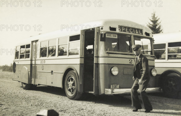 The newest buses, pneumatic brakes and gears, rear engine, Ariel Dam, Washington state, United
