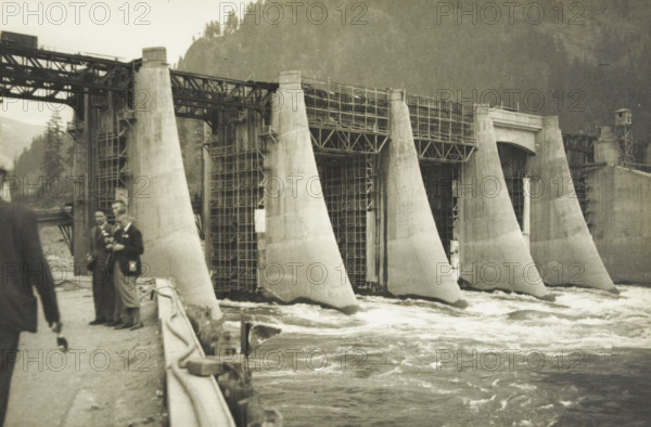 Bonnerville dam, Portland Oregon, Portland, Oregon, United States, photograph, title: 'BONNERVILLE