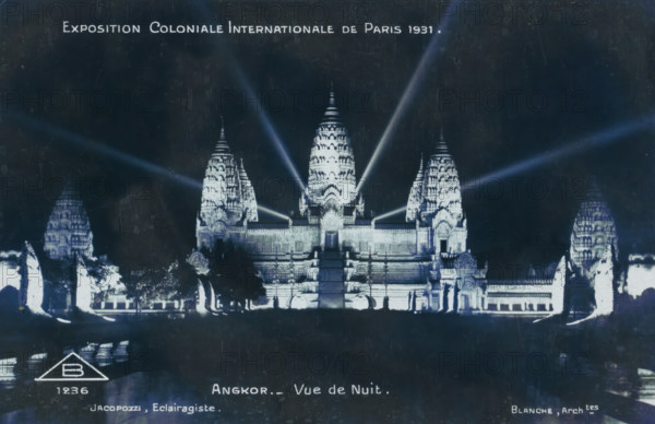 Exposition Coloniale Internationale de Paris 1931. Angkor - Vue de Nuit, View of the reconstructed