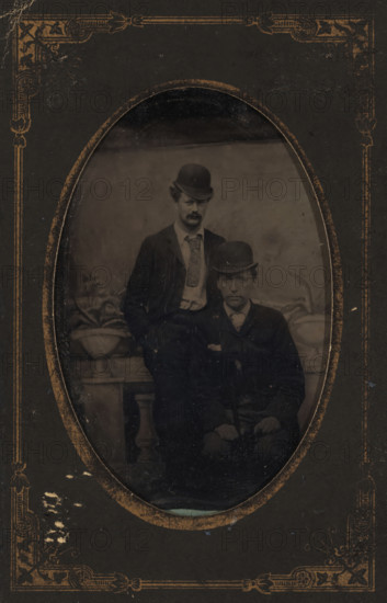 Portrait of Willem Kloos and Hein Boeken, photograph, photographer: unknown, Netherlands, c. 1885 -