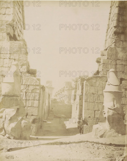 Porte triomphale de Louqsor (Egypt), Temple of Luxor, Colonnade and sculptures in Luxor (former