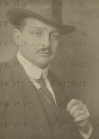 Portrait of the photographer Jacob Merkelbach, photograph, name: 'Bern. F.Eilers Amsterdam',