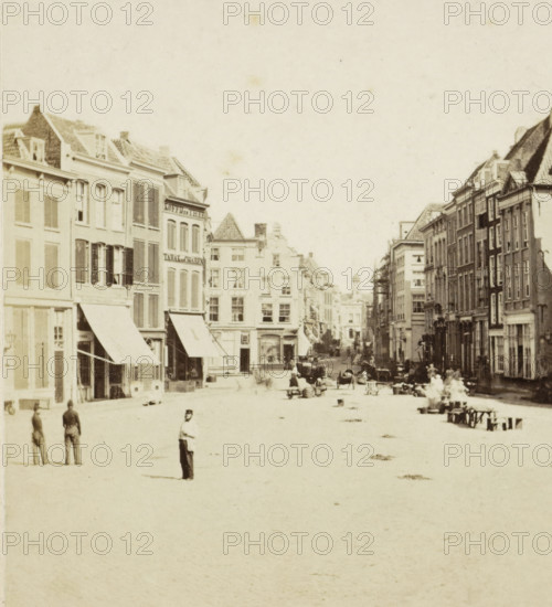 View of a square in Rotterdam, stereograph, inscription: '40', retailer's mark: 'BOEK EN