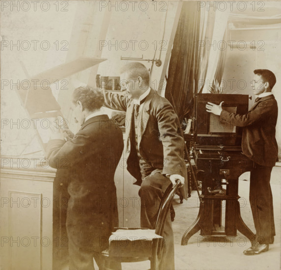 Photographers at work in a studio, stereograph, number: '12', Netherlands, 1882 - 1920,