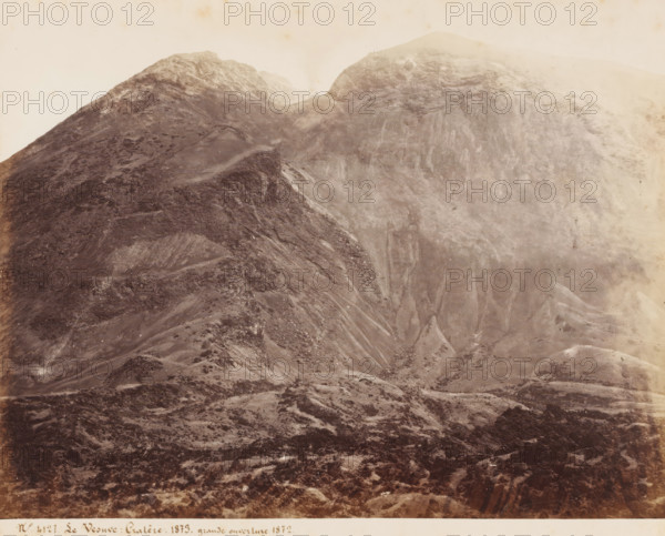 Le Vesuve Cratere 1873. grande overture 1872, View of the crater of Vesuvius after the eruption of