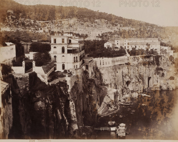 Sorrento, View of the cliffs of Sorrento, Italy, photograph, number: '2129', photographer: Giorgio