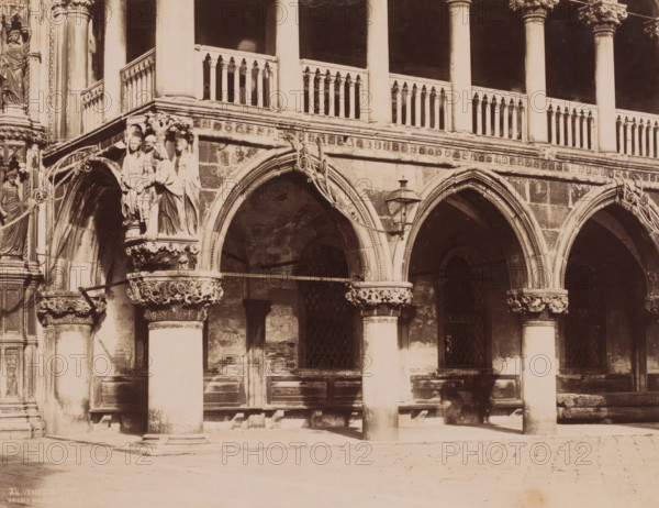 Angolo di P. Ducale, Detail of the Doge's Palace in Venice, Italy, Venezia, photograph, number: '24