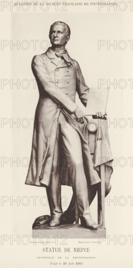 Statue de Niepce, inventeur de la photographie, Statue of Joseph Nicéphore Niépce, page,