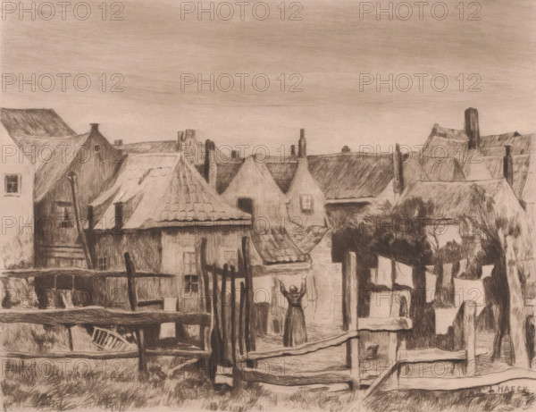 Near a village, a woman hangs laundry on a line, print, printmaker: Léopold Haeck, 1878 - 1910,