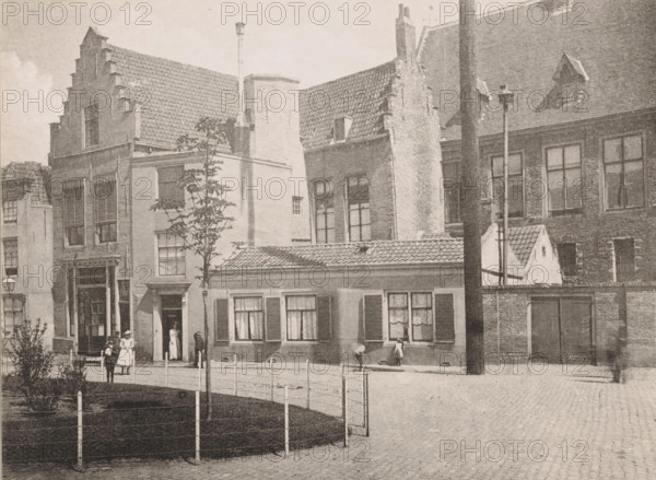 House on the Balance, purchased for the Provincial Water Authority, before the restoration, 1895,
