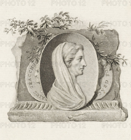 Medallion with the portrait of Cornelia, mother of the Gracchi, print, book illustration, Stone