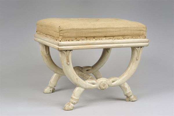Tabouret en X dit curule