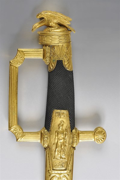 Sabre de Luxe dans le goût des sabres d'Officier Supérieur (détail de la poignée)