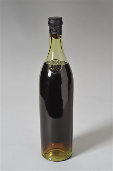 Bouteille de cognac, Châteai Napoléon 1811