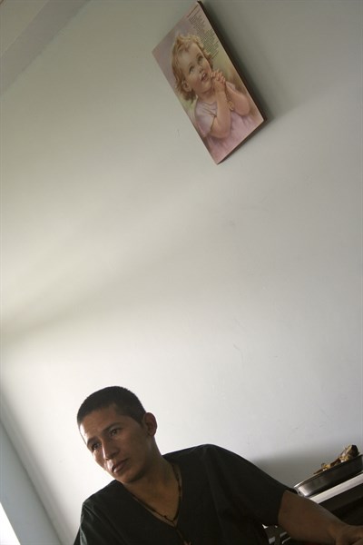 Colombia: Injured Soldier