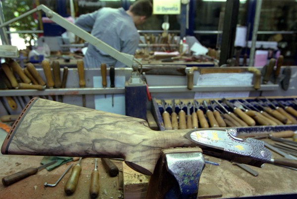 ITALIE. L'USINE D'ARMEMENT BERETTA A VAL TROMPIA, L'UNE DES PLUS CELEBRES DANS LA FABRICATION
