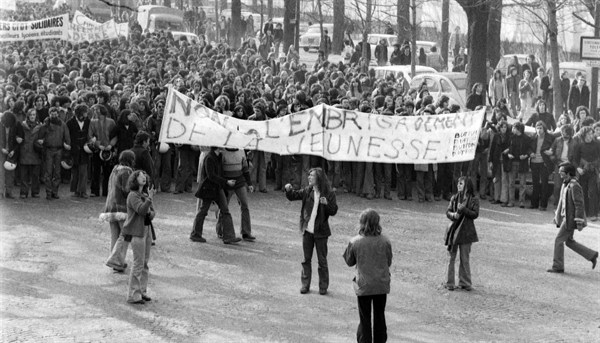 Manifestation étudiante et lycéenne contre la loi Debré, Paris, 1973