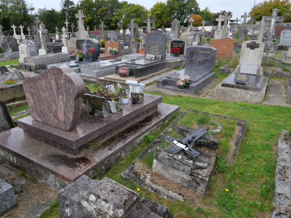 Cimetière de Pont-Aven (Finistère)