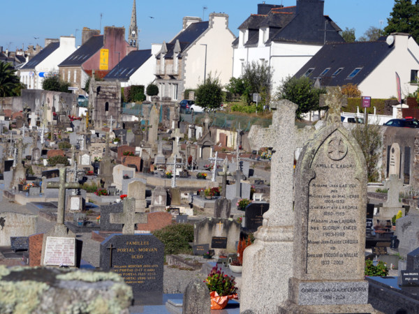 Cimetière de Trégunc (Finistère)