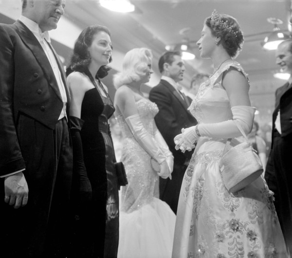 La reine Elisabeth II et Ava Gardner