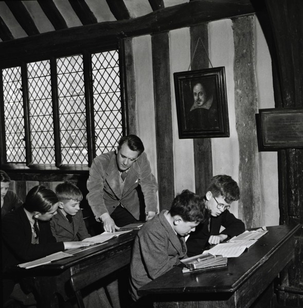 Ecoliers à Stratford upon Avon en Angleterre, 1954