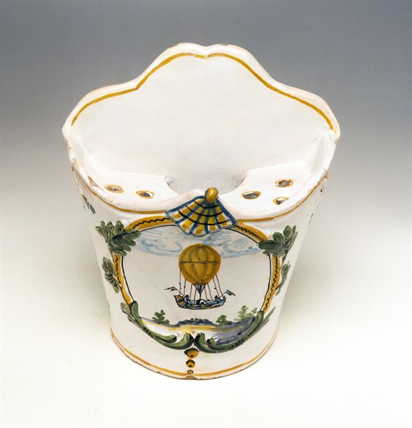 Vase with balloon design