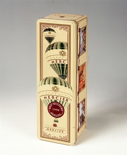 Champagne box with hot-air balloon design