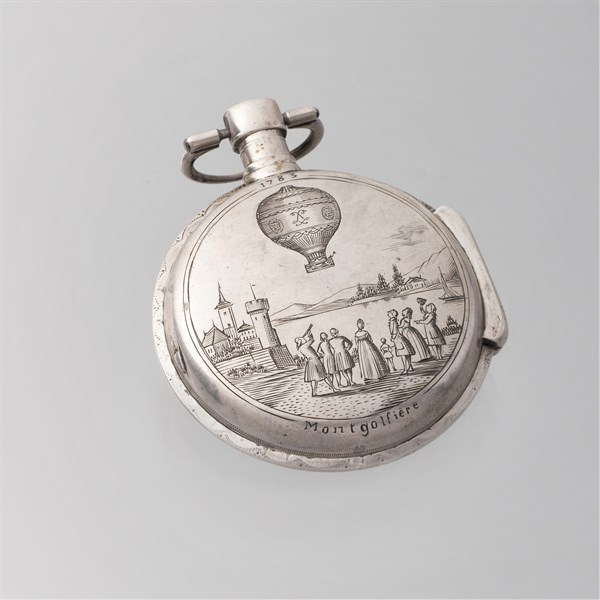 Montre de col en argent