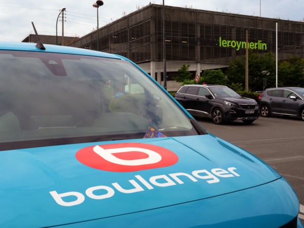France - Banlieue - Zone commerciale