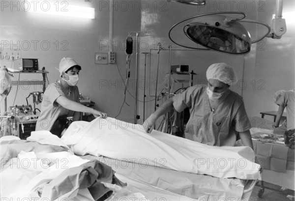 Hôpital en France, 2000