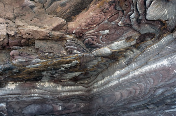 Détail d'une façade sculptée d'un batiment de Petra en Jordanie