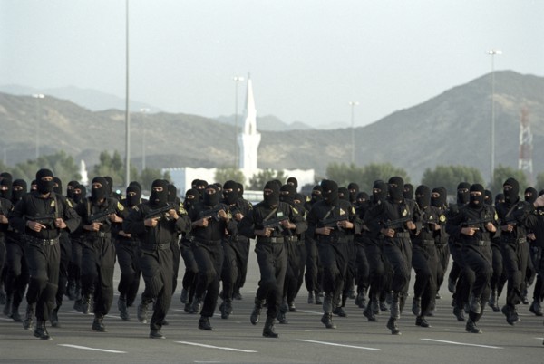 Training of the Saudi special forces, February 2003