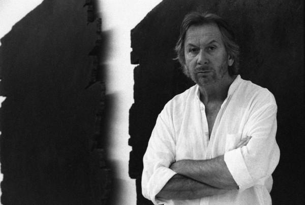 Bernar Venet, steel sculptor