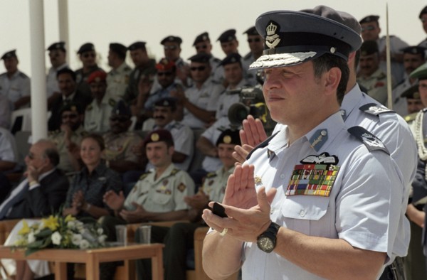 Intégration des officiers en présence du roi Abdallah II de Jordanie, juillet 2004