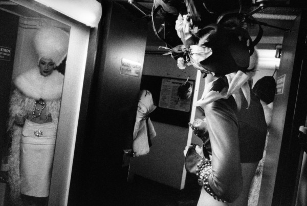 Le Lido de Paris: A one year of Bonheur