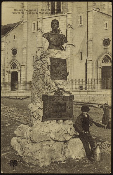 Bust of Marshal Jean-Baptiste Guindey in les Basses-Pyrénées.
