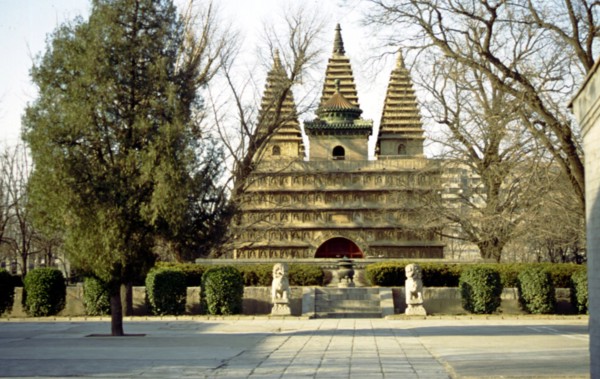 Temple des Cinq Pagodes, Pagode du Trône de Diamant