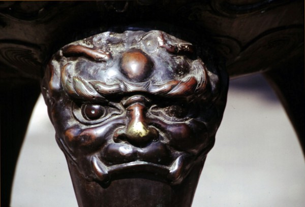 Beihai Park, dragon ornament on the incense burner
