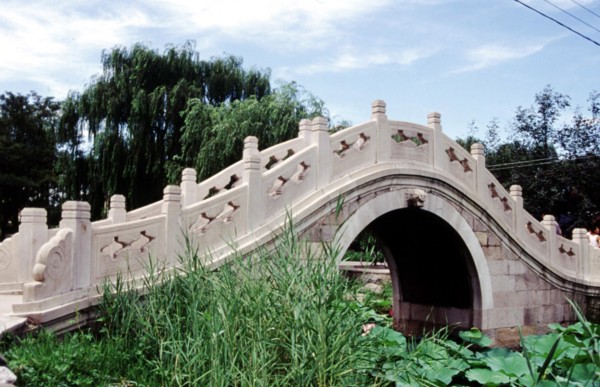 Stone bridge in Tsinghua University